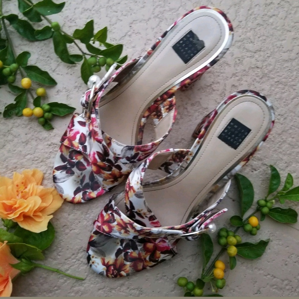 White house black market Floral Heels Size 9.5